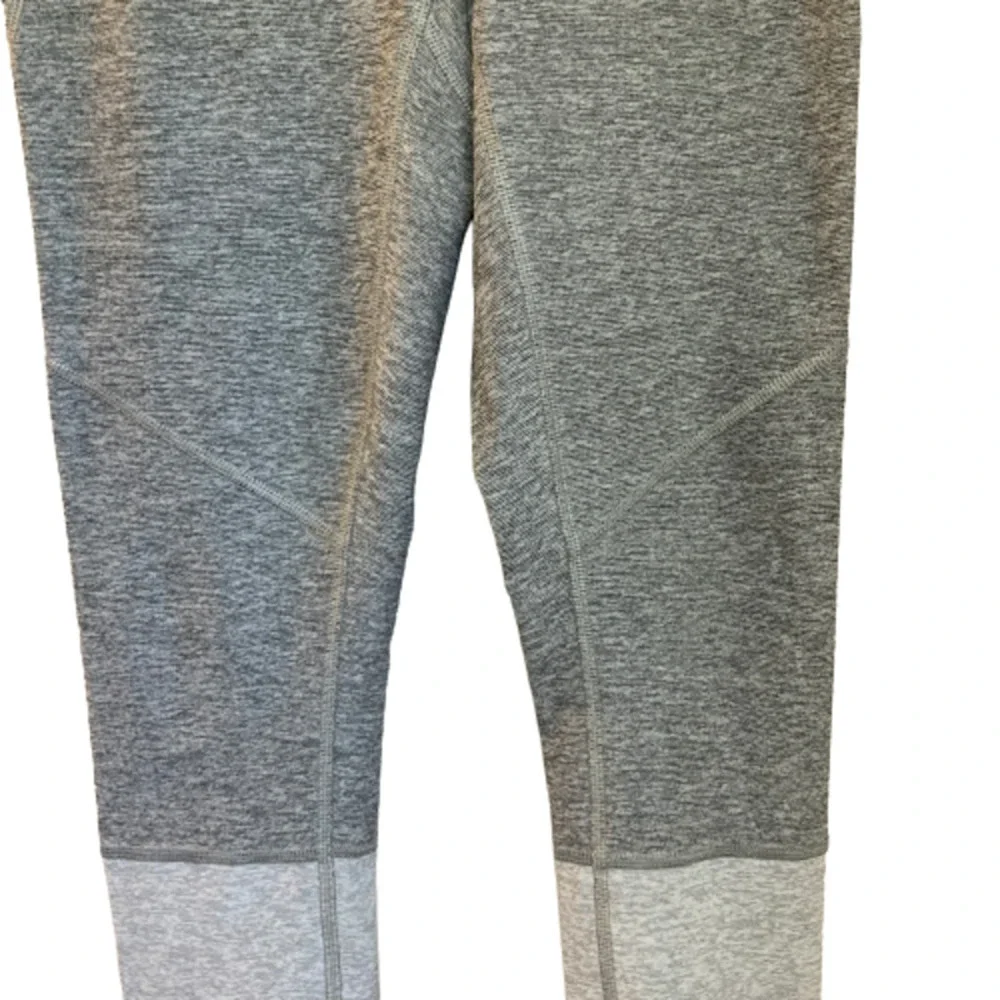 Outdoor Voices 7/8 Dipped Warm Up Leggings Colorblock Ash & Dove Size XS - Picture 4 of 7